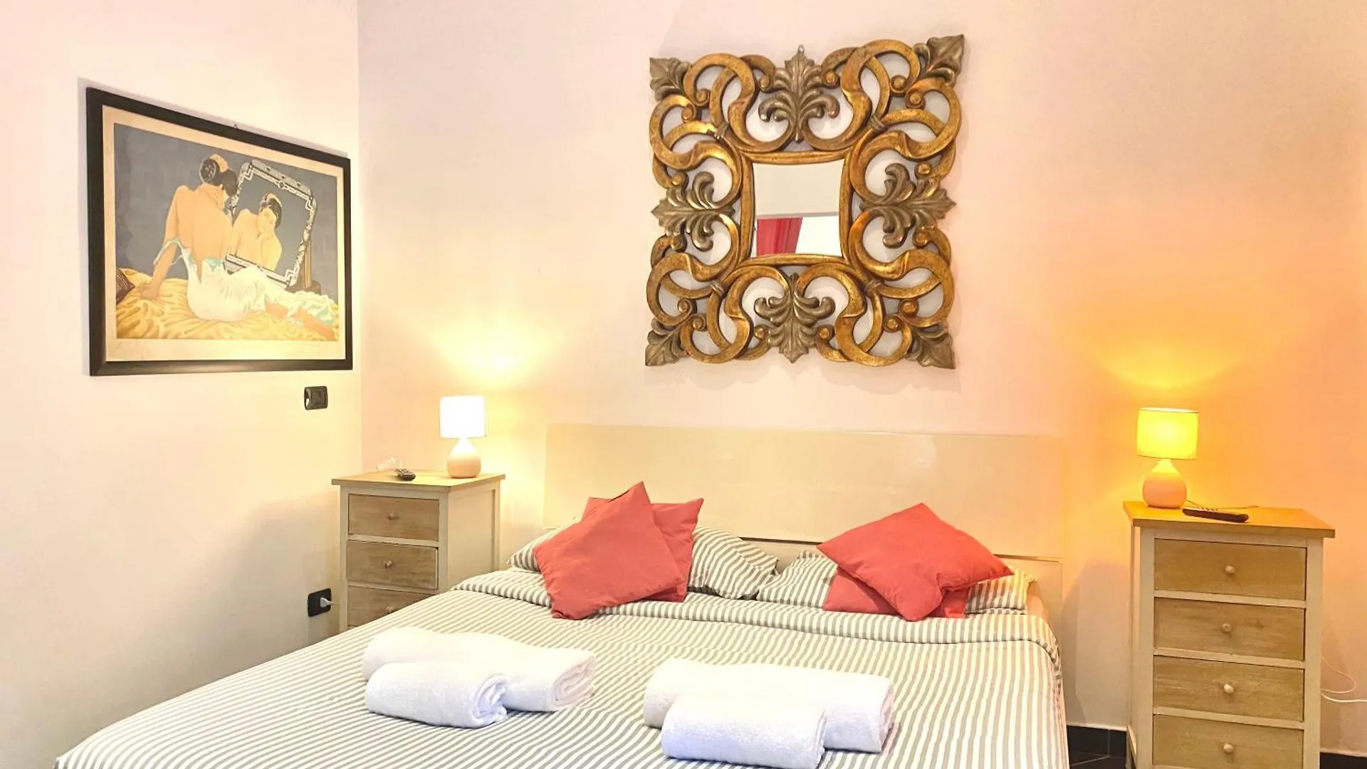 Boutique Vatican Suite Rom 0*,